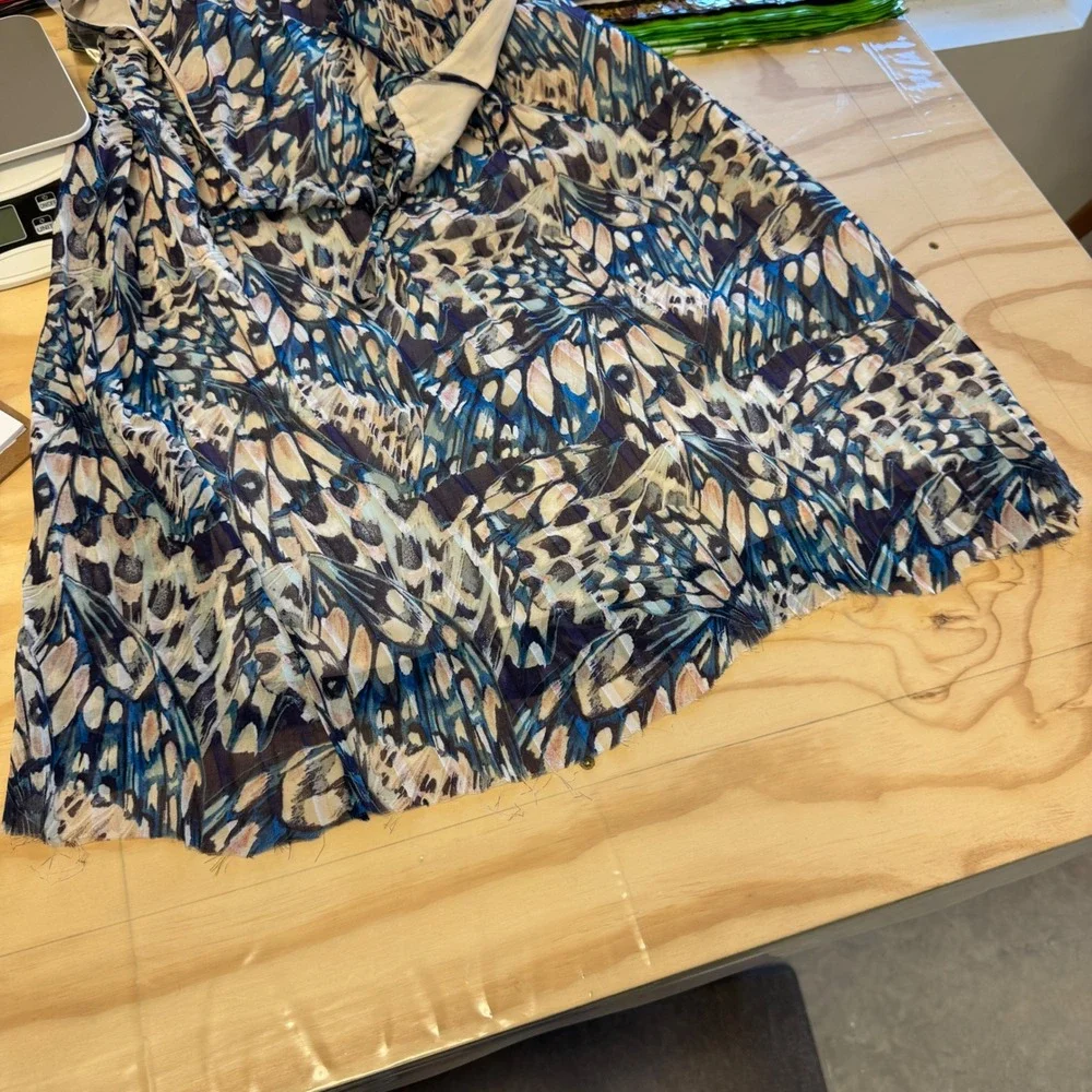 Anne Klein Butterfly Print Halter Midi Dress Blue Size 4 Ruffle‎ Neck Tie Back
